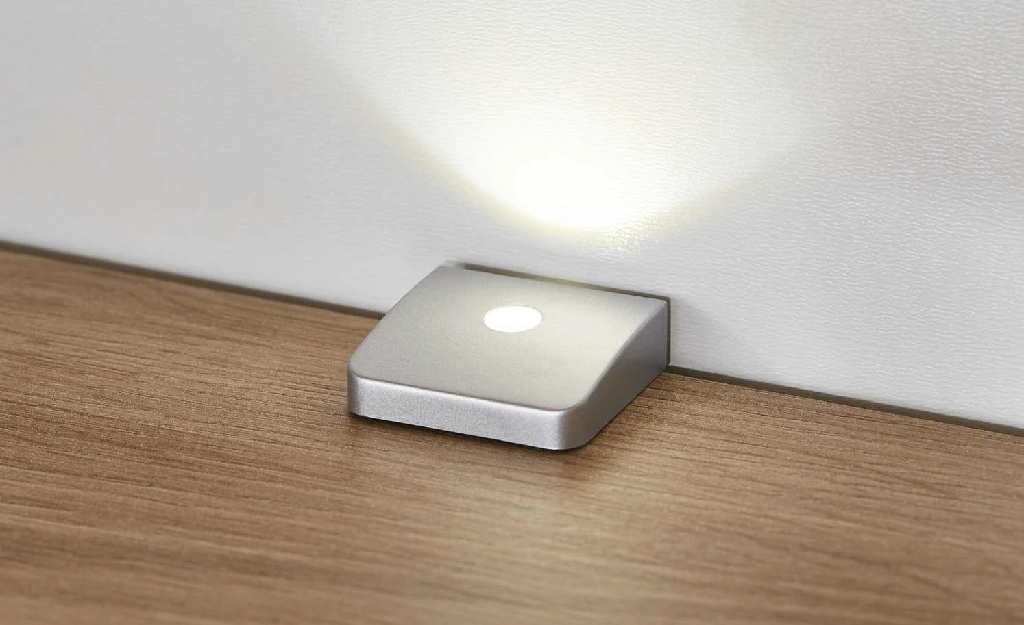 Vitrine Varese | Pinie hell (Nachbildung) / Asteiche (Nachbildung) 16 Vitrine Varese | Pinie hell (Nachbildung) / Asteiche (Nachbildung) – Bild 16