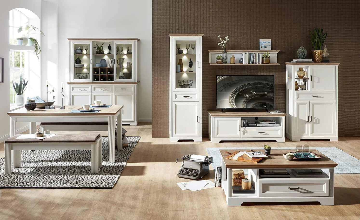 Vitrine Varese | Pinie hell (Nachbildung) / Asteiche (Nachbildung) 1 Vitrine Varese | Pinie hell (Nachbildung) / Asteiche (Nachbildung)