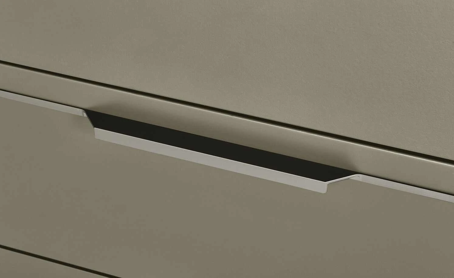 Berger & Rath Vitrine Claro | Londra (Hellgrau) Sichtbare Rückwand: Natureiche Bianco ohne Glaseinlegeböden 8 Berger & Rath Vitrine Claro | Londra (Hellgrau) Sichtbare Rückwand: Natureiche Bianco ohne Glaseinlegeböden – Bild 8