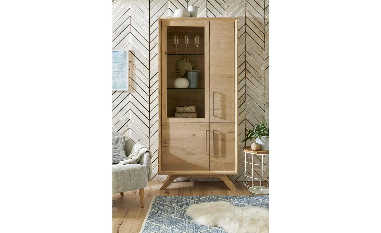 Gray & Jones Vitrine Cap Ferrat One 1 Gray & Jones Vitrine Cap Ferrat One