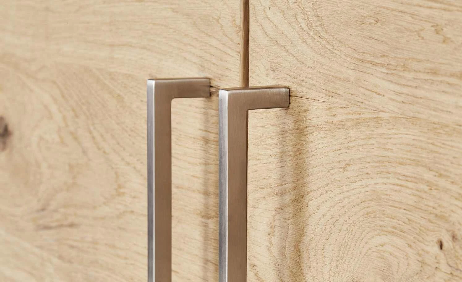 Gray & Jones Vitrine Cap Ferrat One 6 Gray & Jones Vitrine Cap Ferrat One – Bild 6