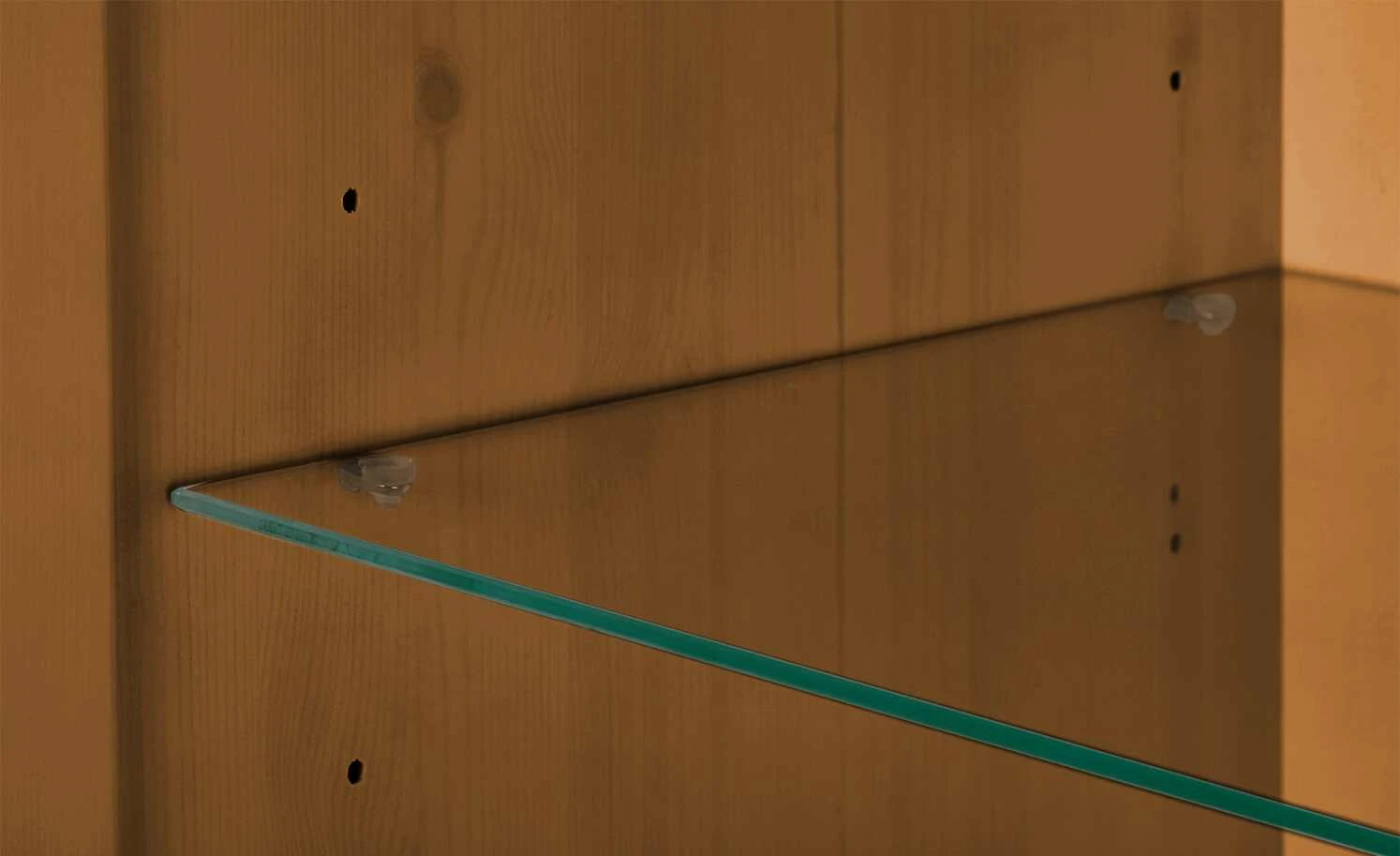 maison bleue Highboard Florian | bernsteinfarben / Weiß Türen mit Glaseinsatz 6 maison bleue Highboard Florian | bernsteinfarben / Weiß Türen mit Glaseinsatz – Bild 6