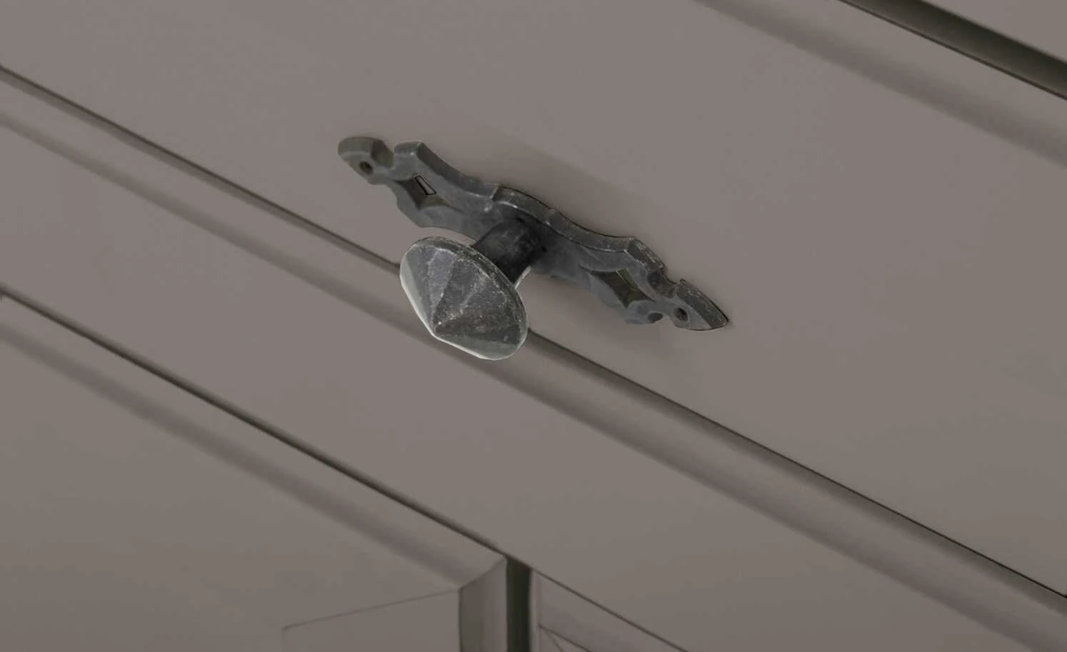 maison bleue Highboard Petit Chalet | Graphitgrau / Asteiche mit Glastüren 7 maison bleue Highboard Petit Chalet | Graphitgrau / Asteiche mit Glastüren – Bild 7