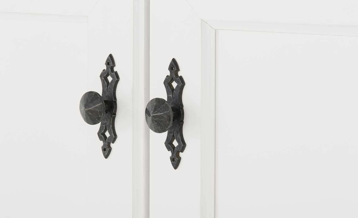 maison bleue Highboard Petit Chalet | Weiß / Graphitgrau mit Holztüren 7 maison bleue Highboard Petit Chalet | Weiß / Graphitgrau mit Holztüren – Bild 7