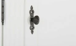 maison bleue Highboard Petit Chalet | Weiß / Asteiche mit Holzboden -Komm Store 13232374 6 202207082231