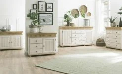 Kommode Bornholm | Kiefer Weiß / Kiefer antikfarben 2 Türen